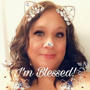 Meet your Posher, Evonne